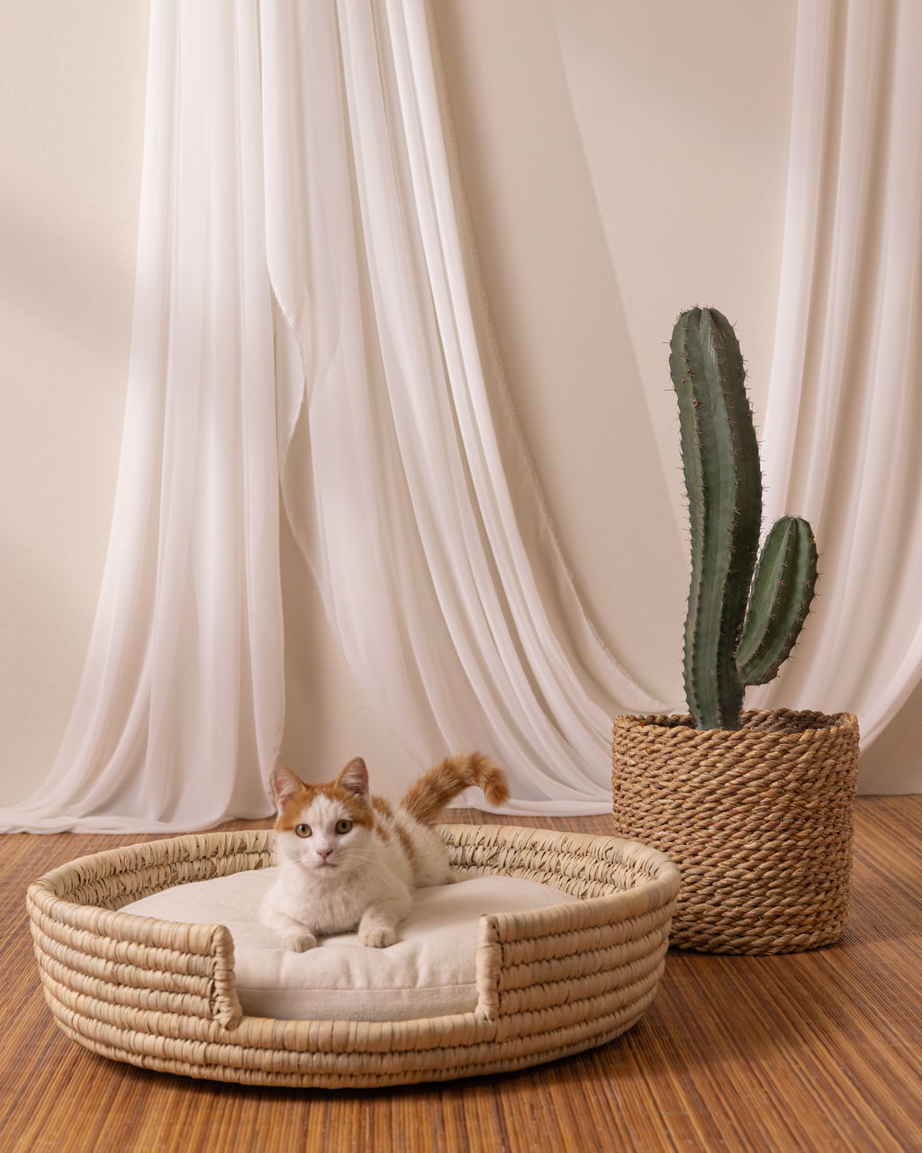 Comfortable Dog Basket Bed