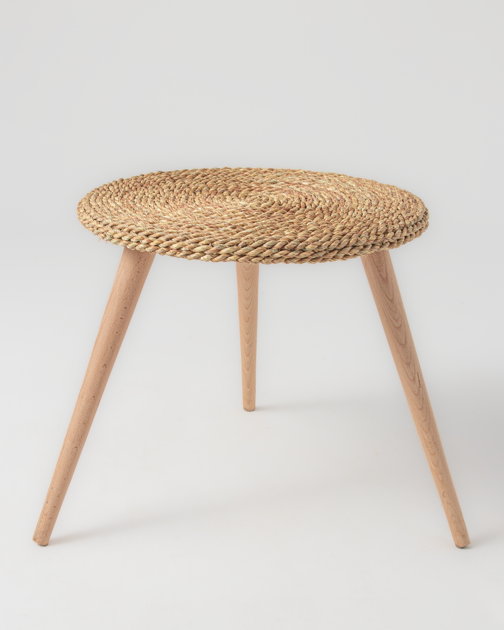 Round Halfa Table With Wooden Legs