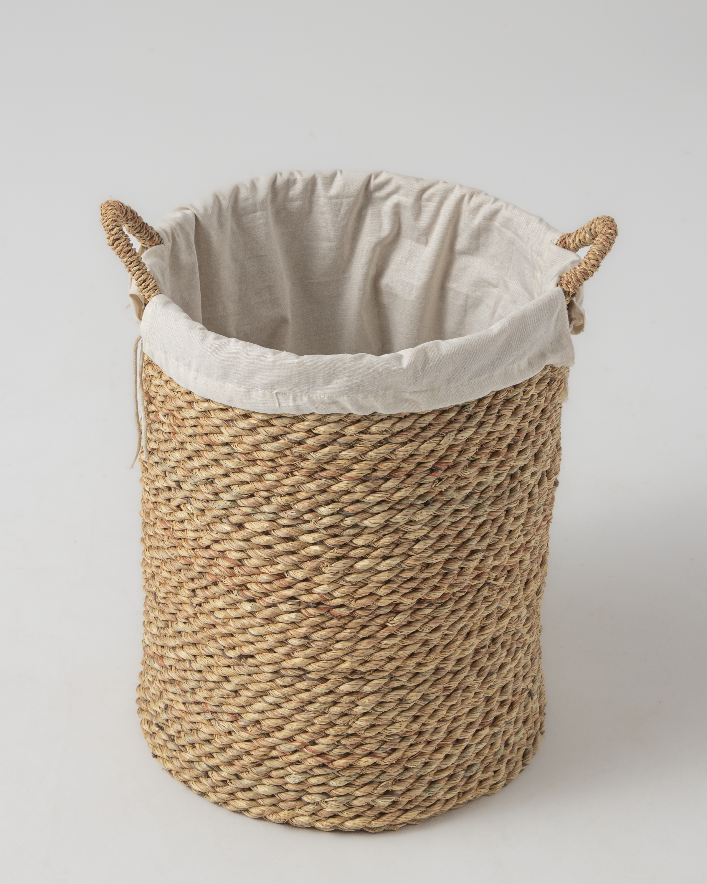 Halfa laundry basket