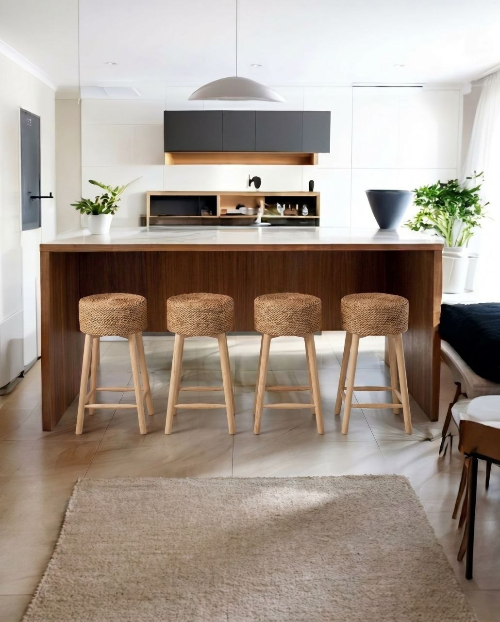 Halfa Bar Chair